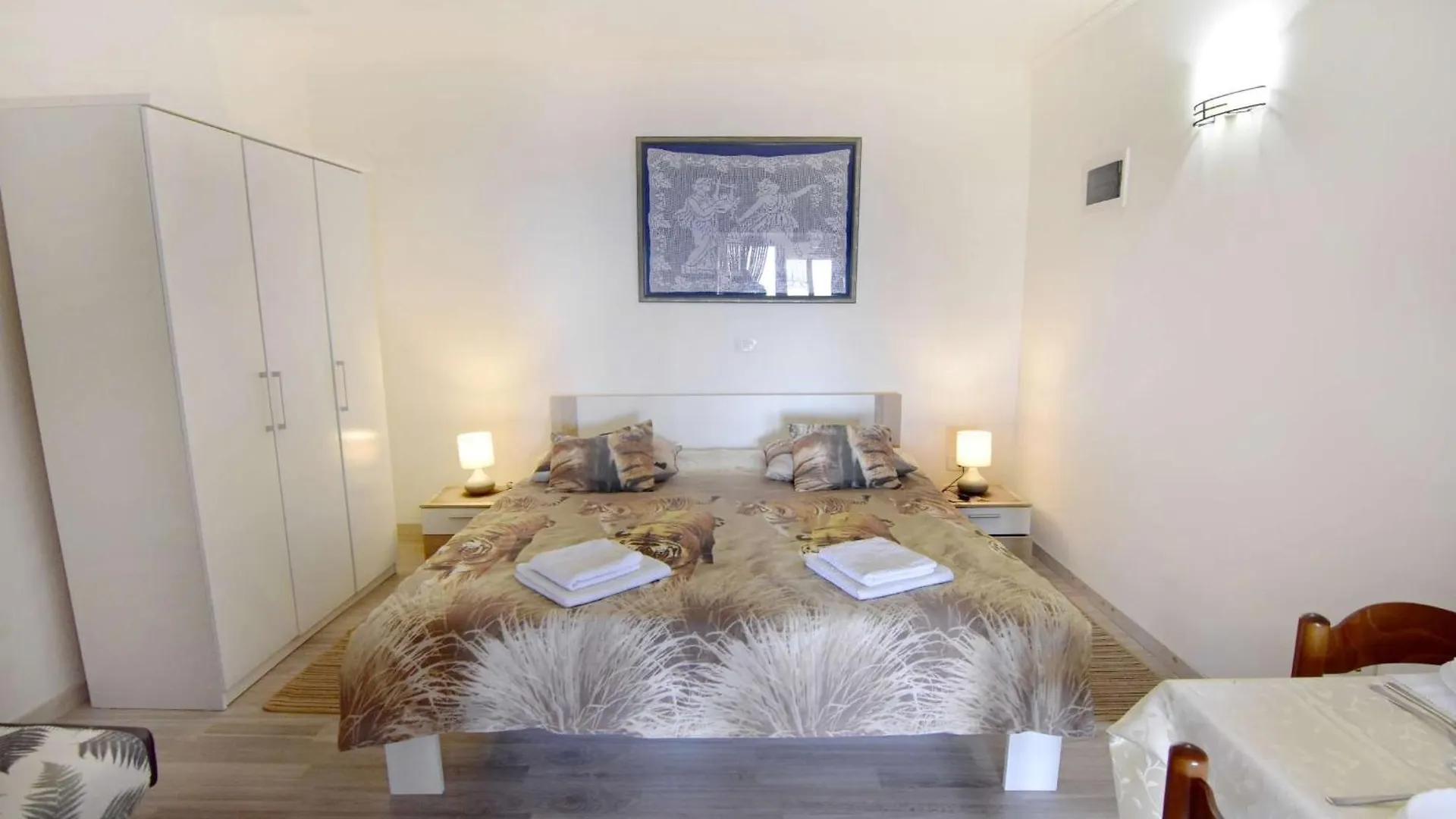 Apartments And Rooms By The Sea Zambratija, Umag - 22685 Savudrija Guest house