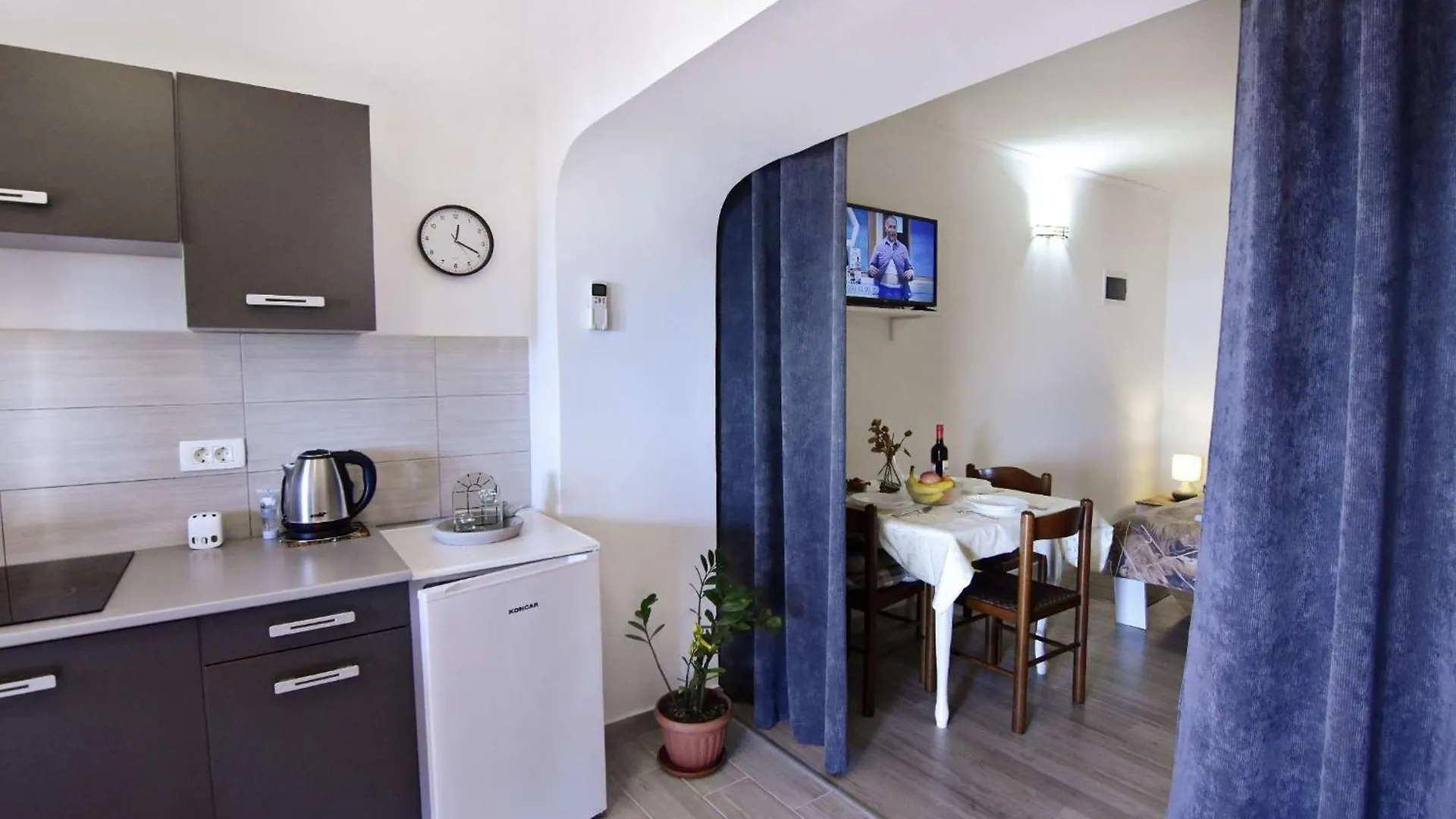 Apartments And Rooms By The Sea Zambratija, Umag - 22685 Savudrija Guest house
